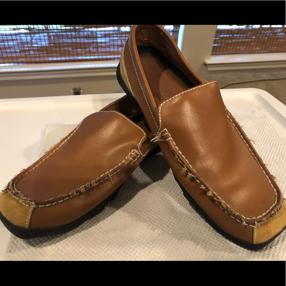 Men’s Tan Perry Ellis shoes